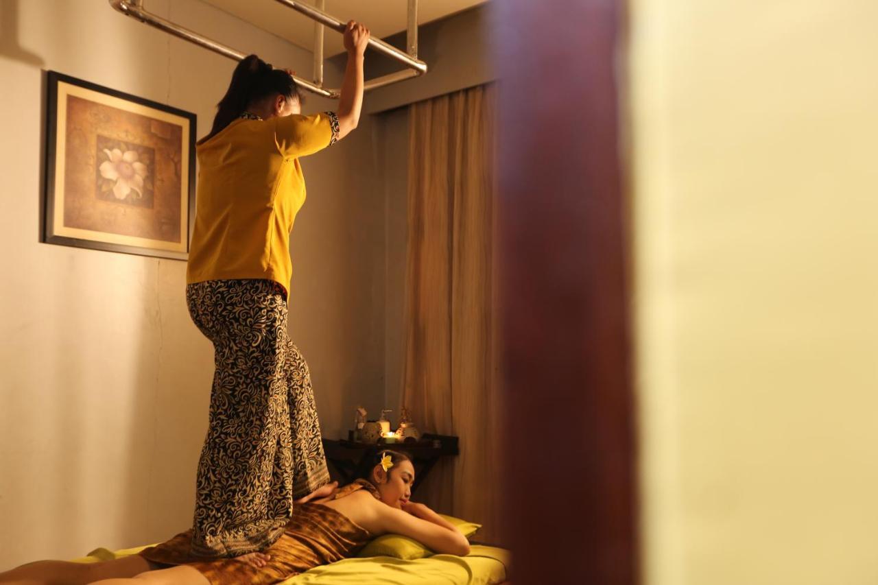Santika 3* Pontianak